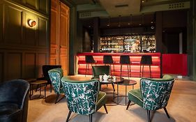Best Western Premier Hotel De La Cite Royale